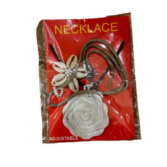 Mother of Pearl Flower Pendant and Shell Flower Pendant Necklaces NWT - Picture 2 of 5